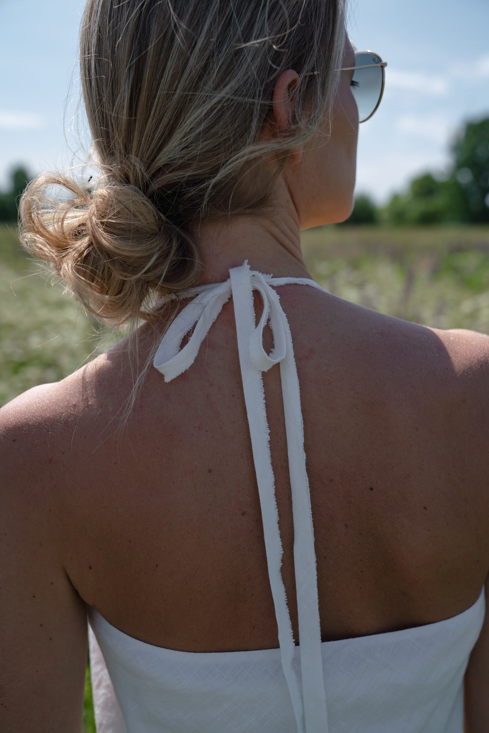 Tīra lina romāna kleita