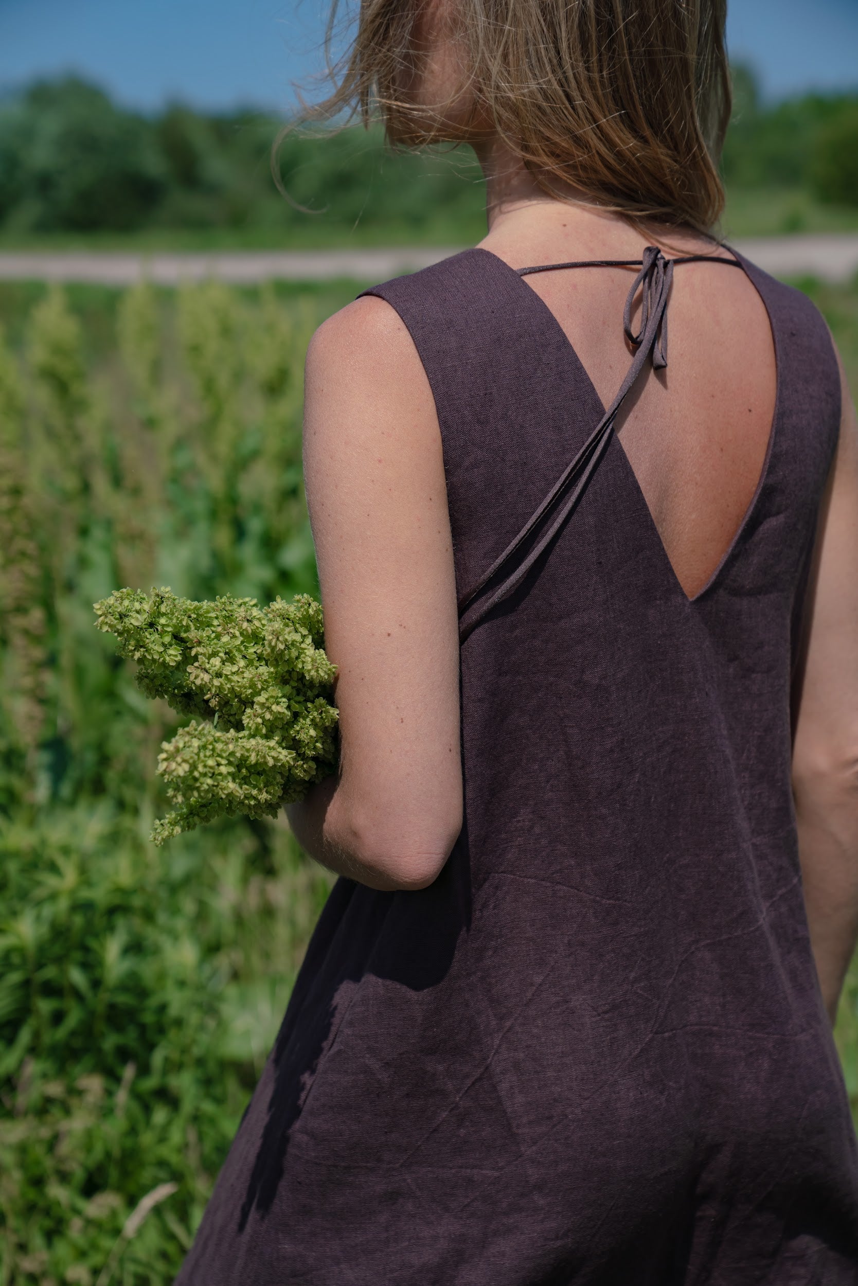 Brīnišķīga vasaras linu kleita