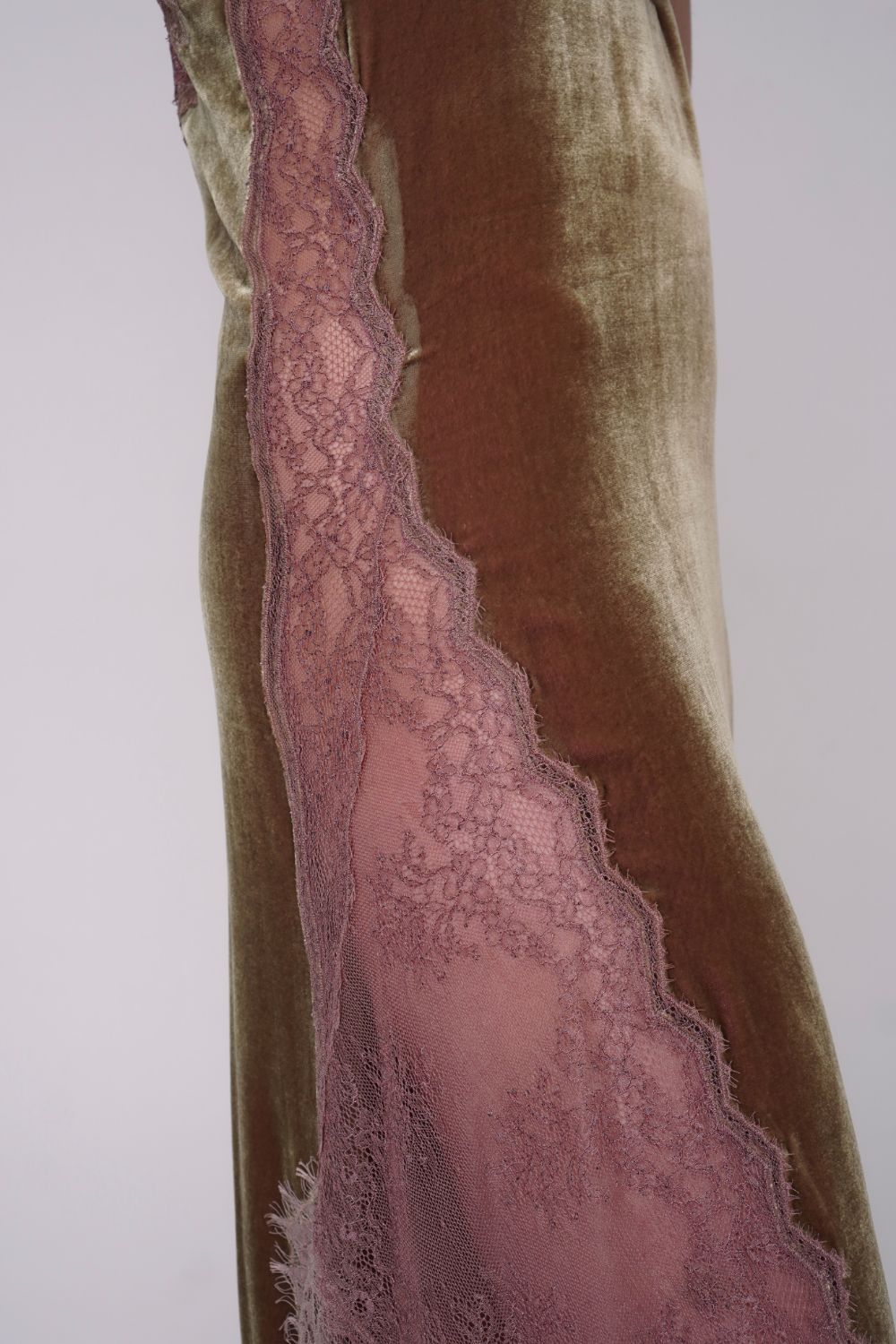  Safe And Sound Slip Olive Product SIA Glamoralle